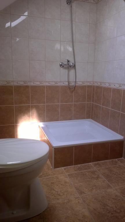 Eva Vendeghaz Villa Балатонлеле Екстериор снимка