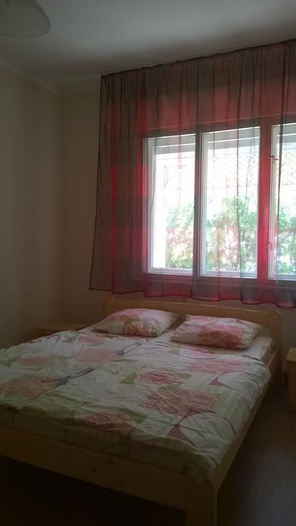 Eva Vendeghaz Villa Балатонлеле Екстериор снимка