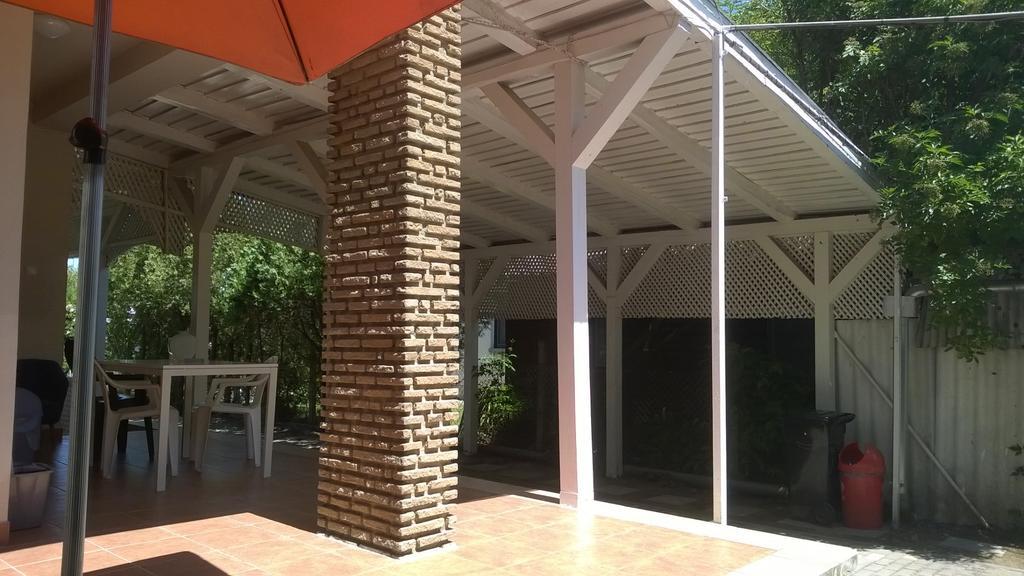 Eva Vendeghaz Villa Балатонлеле Екстериор снимка